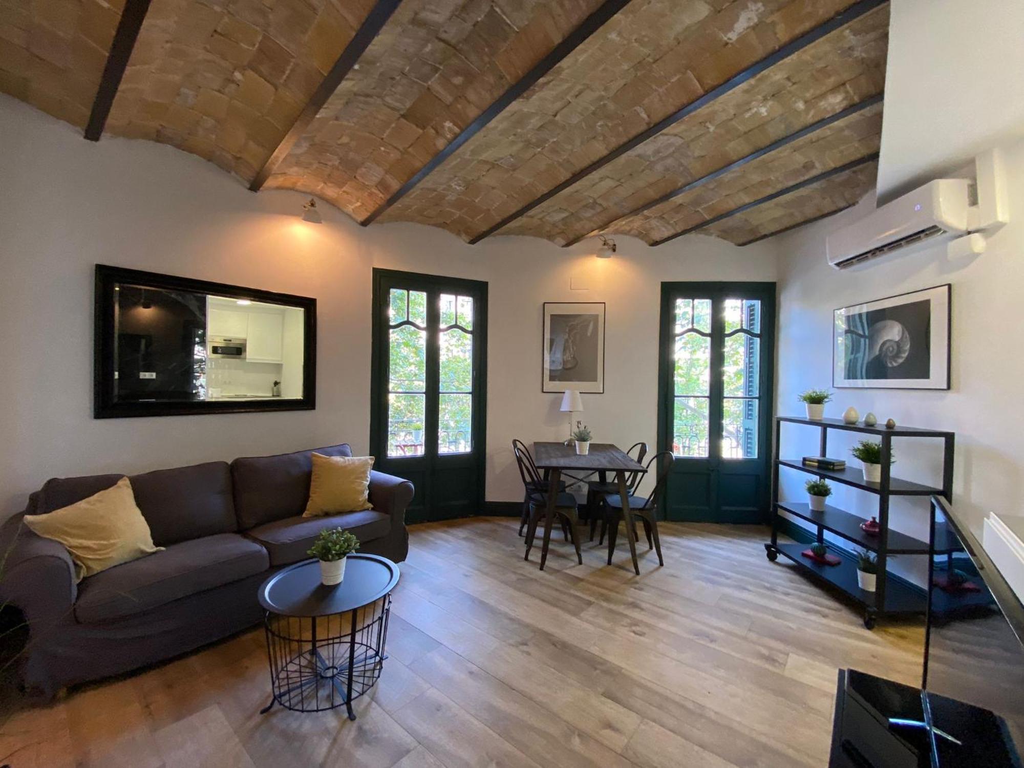 Rent - Gaudi House Apartment Barcelona