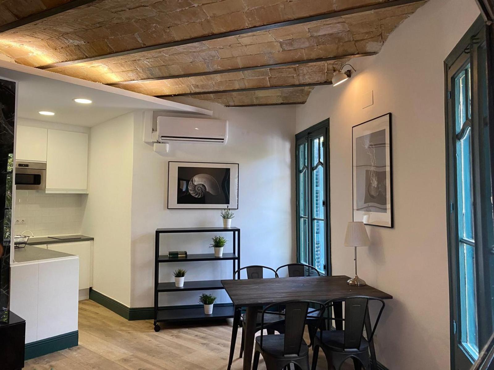 Rent - Gaudi House Apartment Barcelona